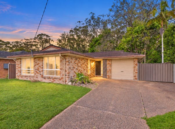 14 Sovereign Crescent, Chittaway Bay, NSW 2261