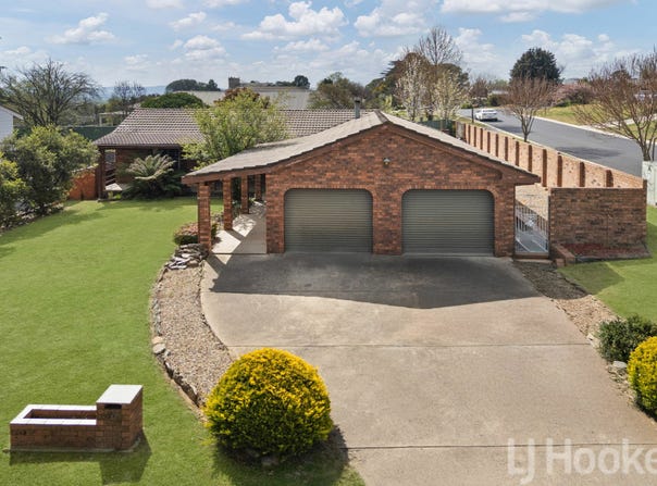 16 Tareena Avenue, Kelso, NSW 2795