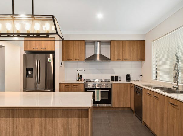 23 Selino Drive, Clyde, Vic 3978