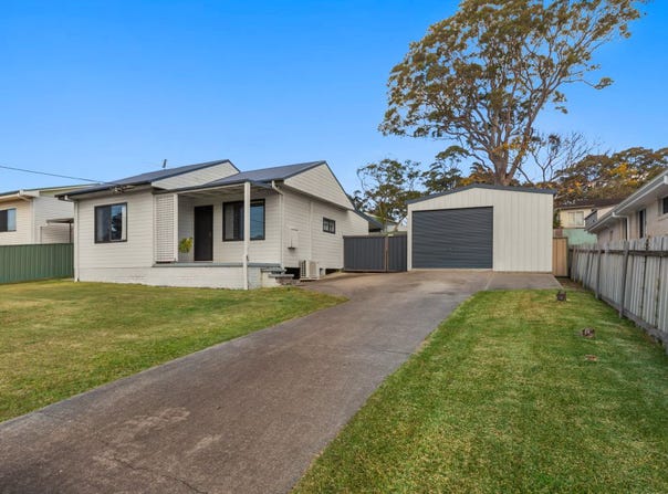 44 John Street, Belmont North, NSW 2280