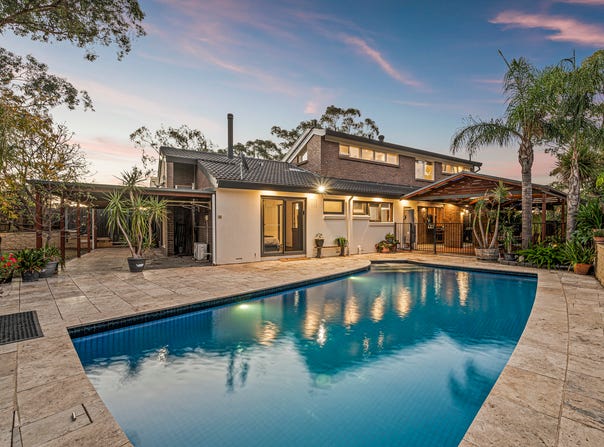 10 York Drive, Flagstaff Hill, SA 5159