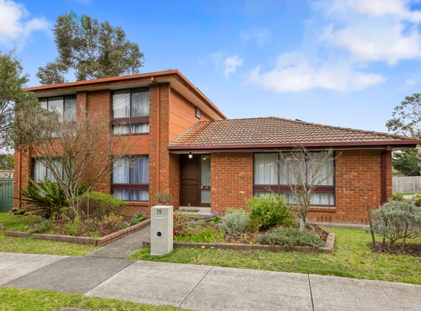 19 Mayfair Drive, Ferntree Gully, Vic 3156