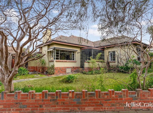 3 Magdala Avenue, Strathmore, Vic 3041