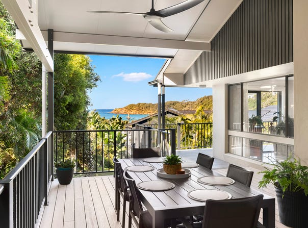 33 Korora Bay Drive, Korora, NSW 2450