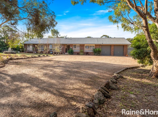 18 Gap Road, Riddells Creek, Vic 3431