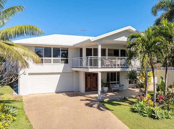 18 Coral Ridge Drive, Eimeo, Qld 4740