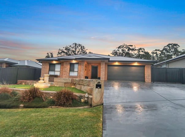 49 Talleyrand Circuit, Greta, NSW 2334