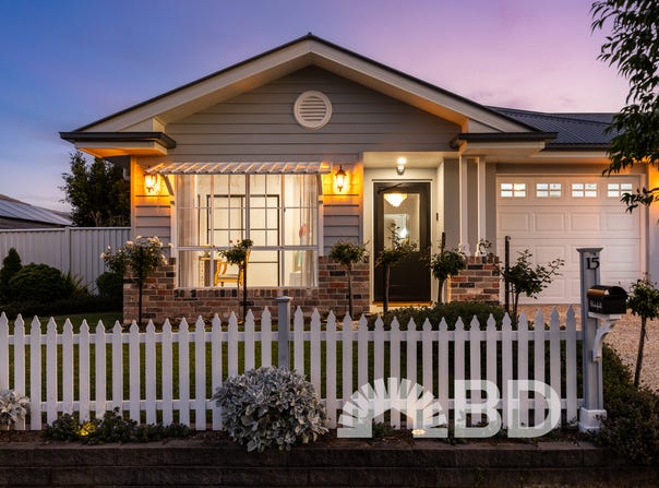 15 Bloomfield Street, Morayfield, Qld 4506
