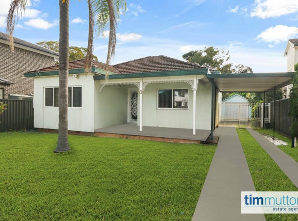 3 Monie Ave, East Hills, NSW 2213