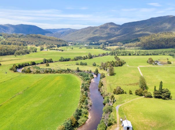 339 Lowana Road, Gunns Plains, Tas 7315