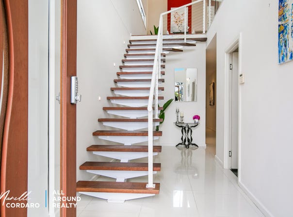 151 Macrossan Avenue, Norman Park, Qld 4170