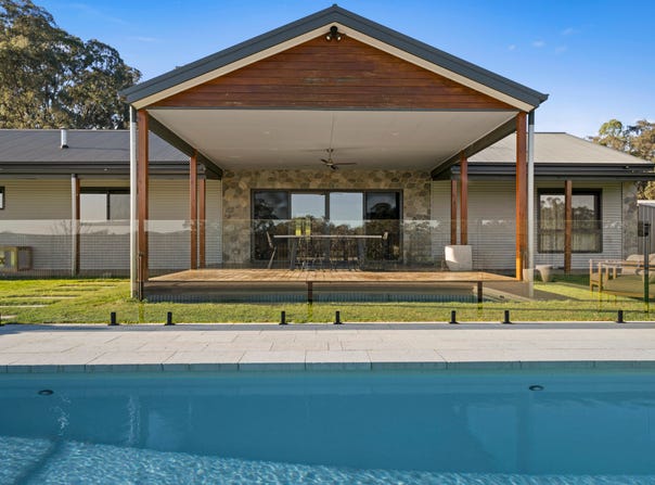 24 Hollams Road, Mansfield, Vic 3722