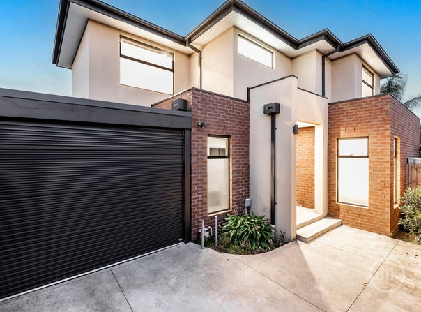 2/10 Kelvin Grove, South Morang, Vic 3752