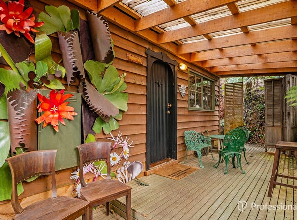 3 Essex Street, Warburton, Vic 3799