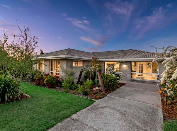 7 Saint Andrews Drive, Pialba, Qld 4655