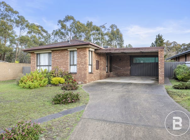 16 Ironbark Drive, Maryborough, Vic 3465