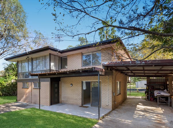 35 Caroline Street, Riverview, Qld 4303