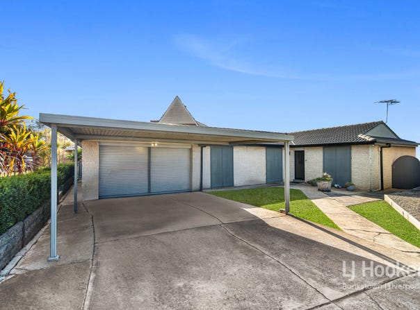31 Thompson Avenue, Moorebank, NSW 2170