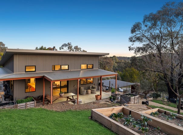 290 Golden Point Road, Golden Point, Vic 3451
