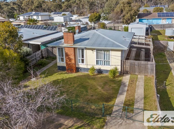 22 Davy Street, Avoca, Vic 3467