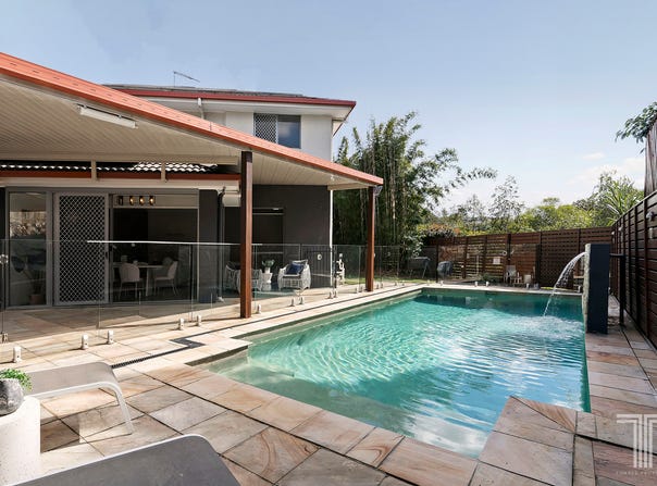 61 Almavale Street, Carindale, Qld 4152