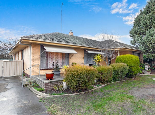 17 Ningana Street, Alfredton, Vic 3350