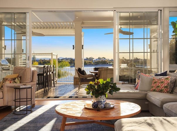 1 Royal Mews, Sovereign Islands, Qld 4216