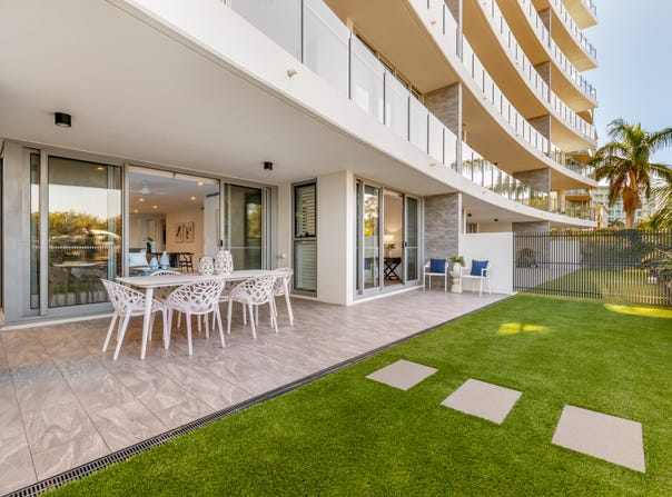 201/59 Marine Parade, Redcliffe, Qld 4020
