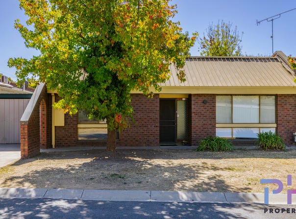 2/572 Napier Street, White Hills, Vic 3550