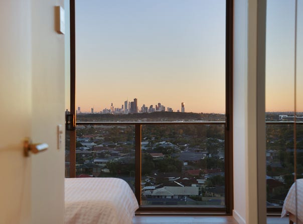 52/20 Executive Drive, Burleigh Waters, Qld 4220