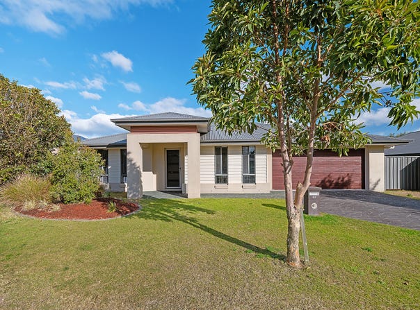 38 Seaside Boulevard, Fern Bay, NSW 2295