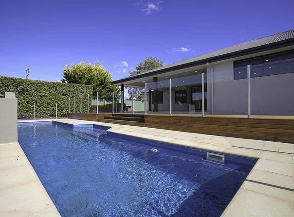 19 Netherton Park Avenue, Armidale, NSW 2350