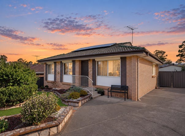 35 Biloolo Road, Green Valley, NSW 2168