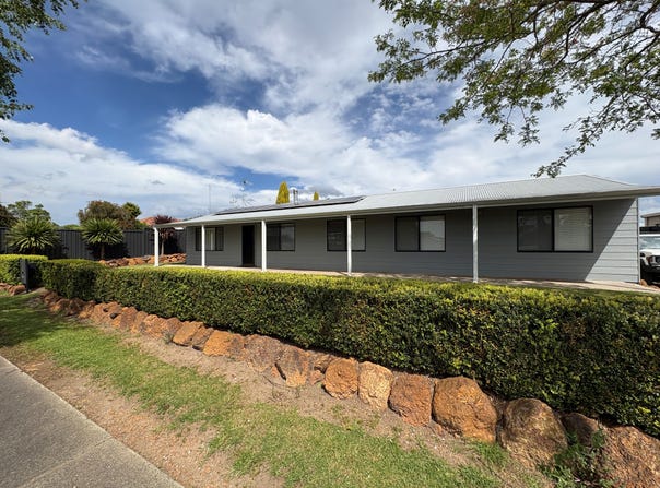 65 Arnott Street, Manjimup, WA 6258