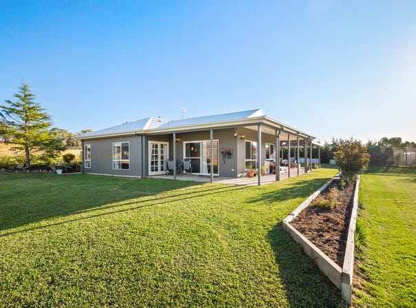 18A Burke Street, Majors Creek, NSW 2622
