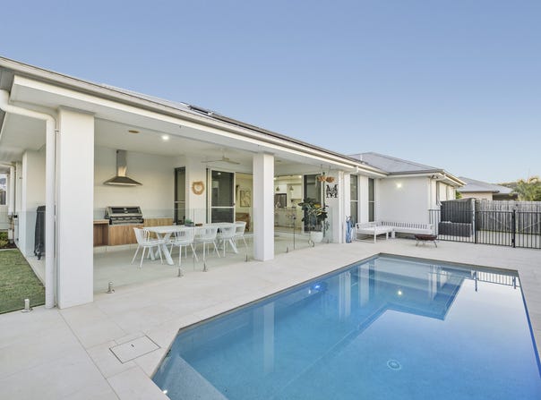 10 Hutchins Street, Bli Bli, Qld 4560