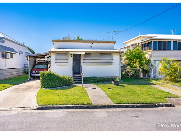 375 East Street, Depot Hill, Qld 4700