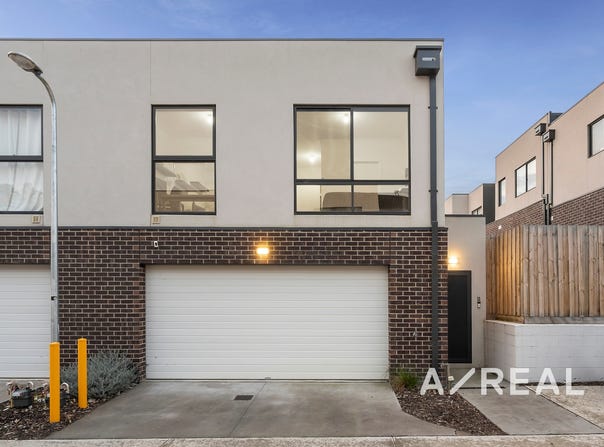 11 Gagan Crescent, South Morang, Vic 3752