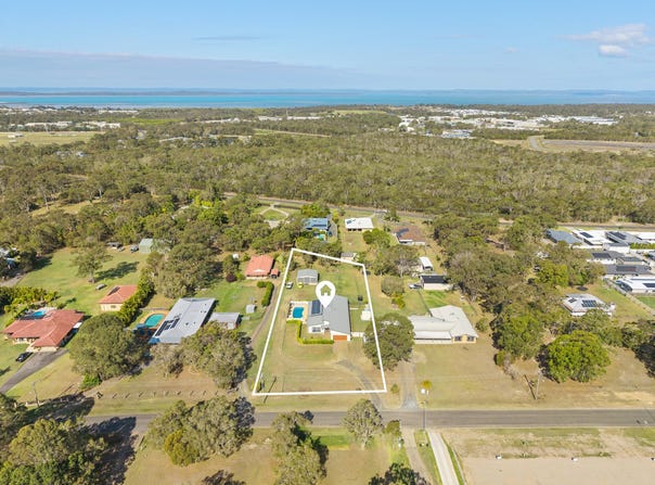 13 Senor Avenue, Urangan, Qld 4655