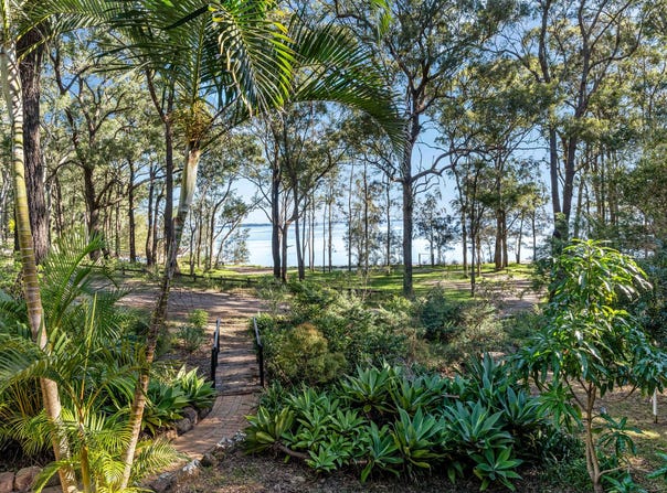 97 Promontory Way, North Arm Cove, NSW 2324