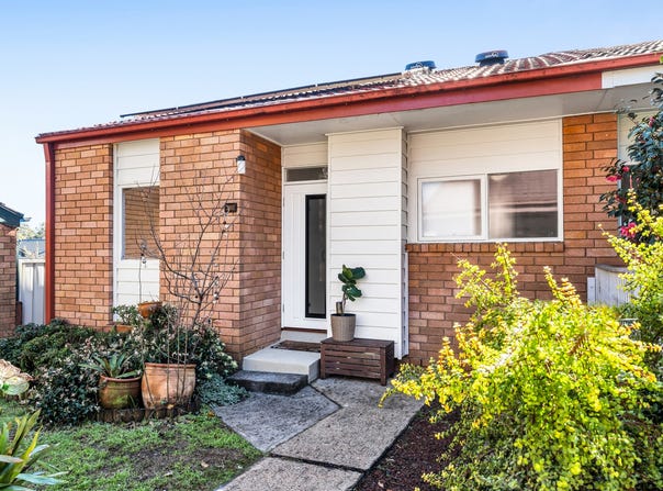 207 St Johns Road, Bradbury, NSW 2560