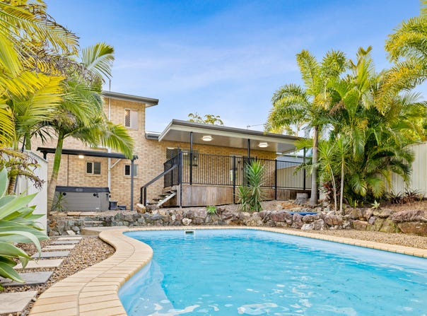 120 McIntosh Creek Road, Jones Hill, Qld 4570