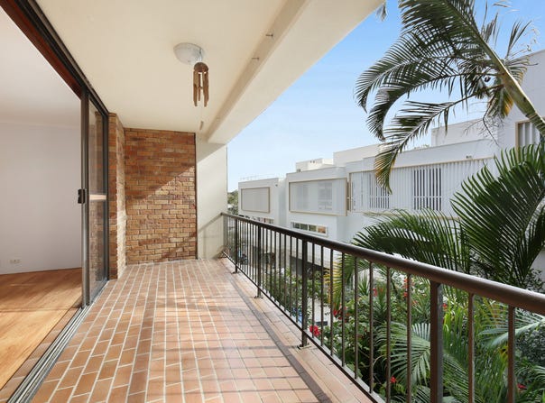 8/9 Weeumba Street, Currumbin, Qld 4223