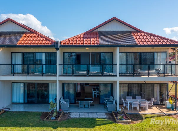 38/1 Pebble Beach Drive, Coral Cove, Qld 4670