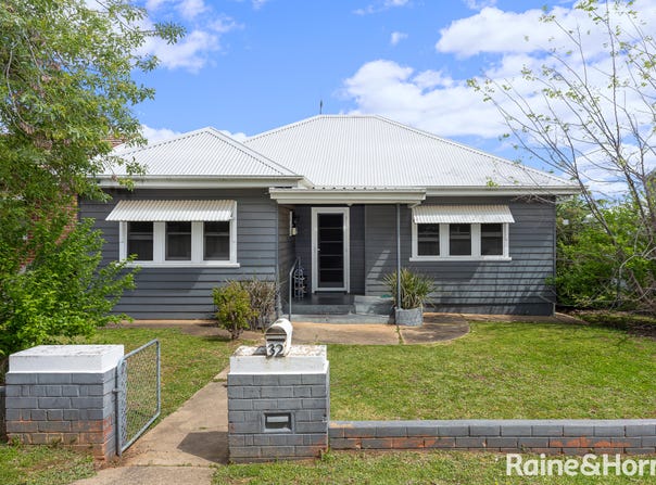 1/32 Croaker Street, Turvey Park, NSW 2650