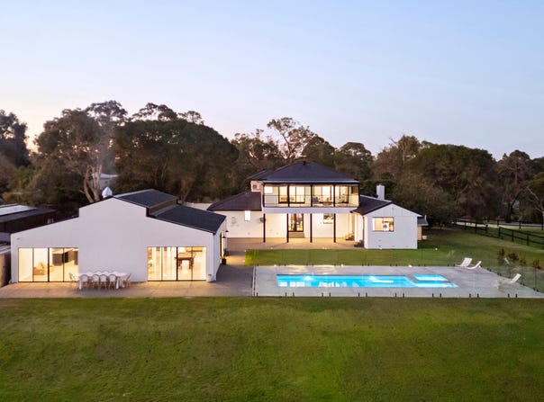 800 Robinsons Road, Pearcedale, Vic 3912