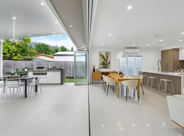6 Butler Street, Brinsmead, Qld 4870