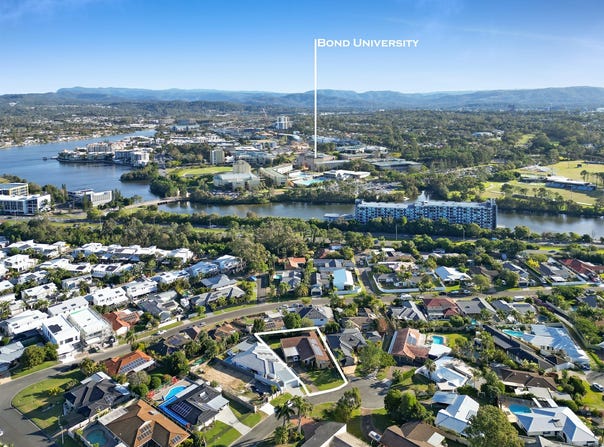 8 Boston Place, Burleigh Waters, Qld 4220