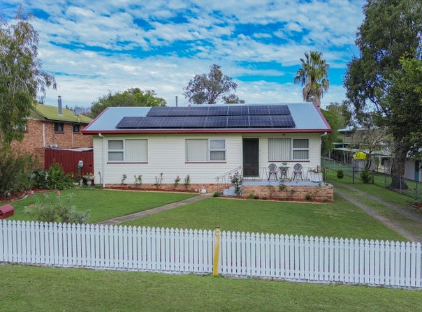 8 Elizabeth Street, Warwick, Qld 4370