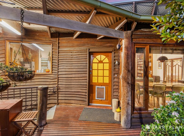 16 Brisbane Parade, Warburton, Vic 3799